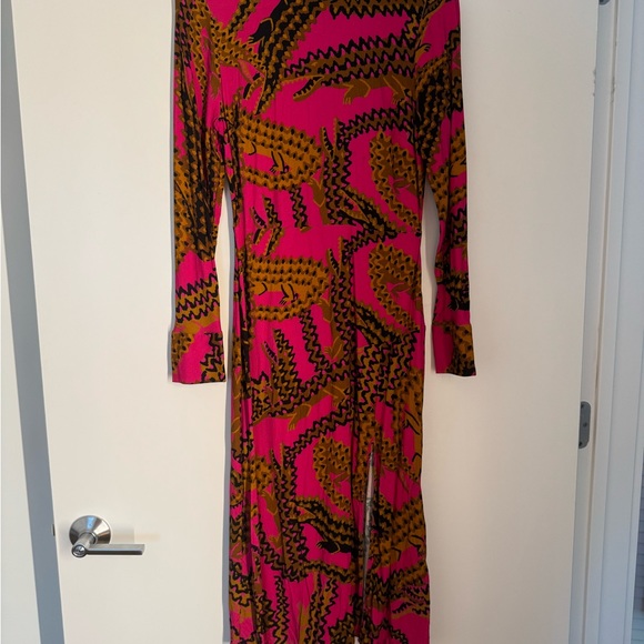 Farm Rio Pink Croco Lenzing™ Ecovero™ Viscose Slit Midi Dress - Picture 4 of 4